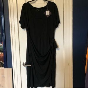 Black Ava & Viv front wrap short sleeve dress size 1X (16W-18W). NWT.